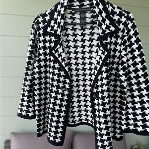 Josephine Chaus Black and White Houndstooth Blazer